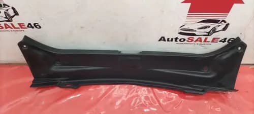 Накладка замка багажника Toyota Camry XV70