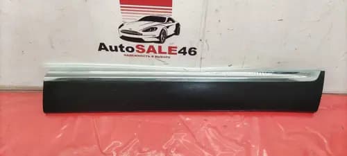 Молдинг двери передний правый Kia Sorento Prime