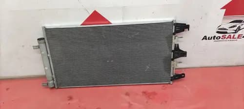 Радиатор кондиционера GMC Yukon