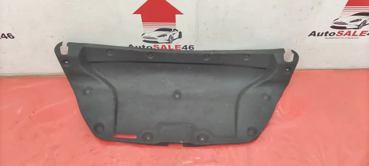 Обшивка крышки багажника Toyota Camry XV70
