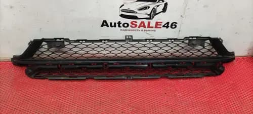 Решетка переднего бампера LADA Vesta NG
