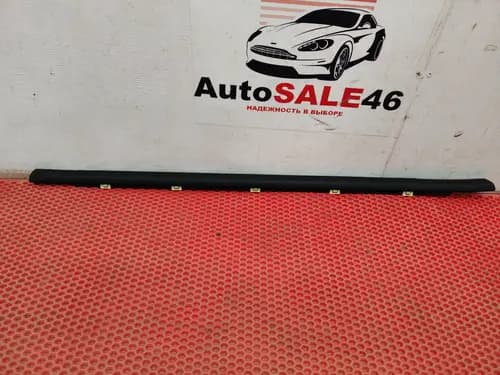 Молдинг стекла задней левой двери Kia Soul 2