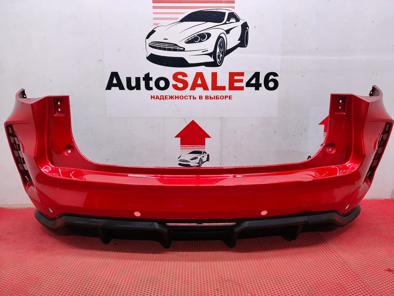 Бампер Haval F7 задний красный с дефектами