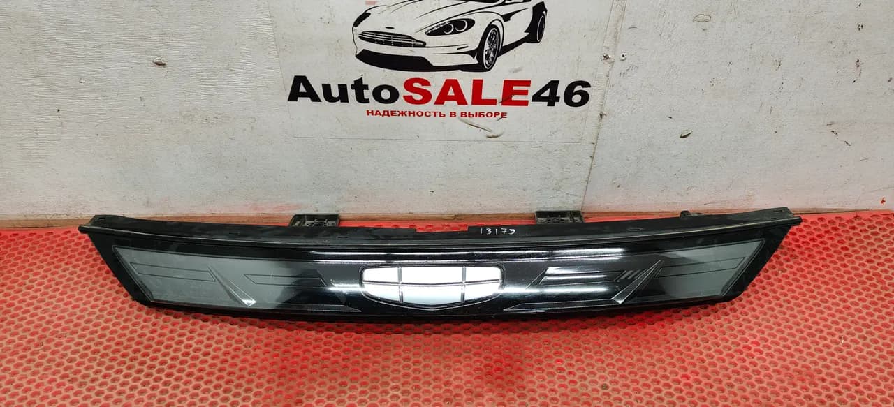 Накладка переднего бампера Geely Atlas 2 FX11