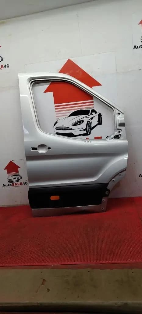 Дверь передняя правая Ford Transit