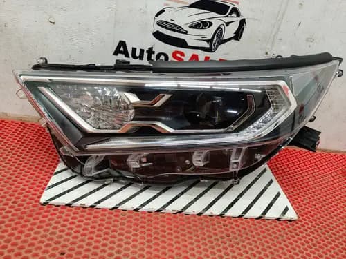 Фара левая RAV4 50 LED оригинал бу