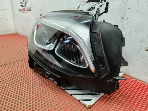 Фара правая Mercedes GLC X253 2015–2019 LED