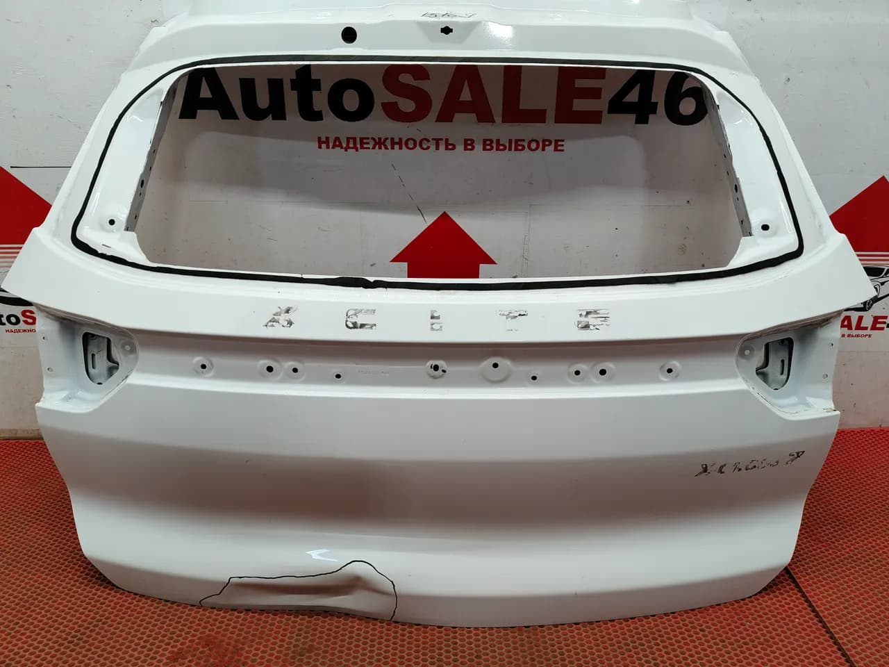 Крышка багажника Chery Tiggo 8 2019–2022