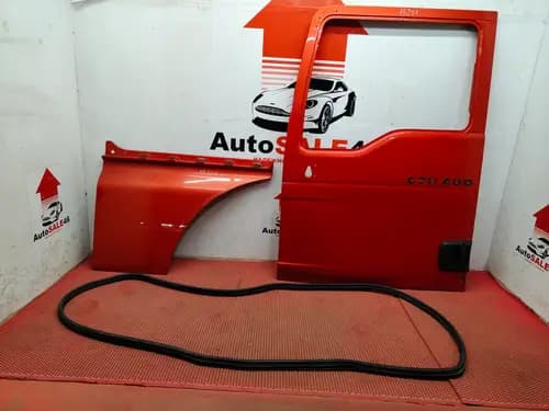 Дверь передняя левая sitrak C7H 480 комплект