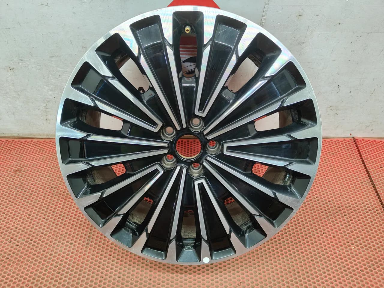 Литые диски EXEED 7×R20 5×108
