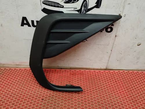 Накладка бампера правая Volkswagen Tiguan II