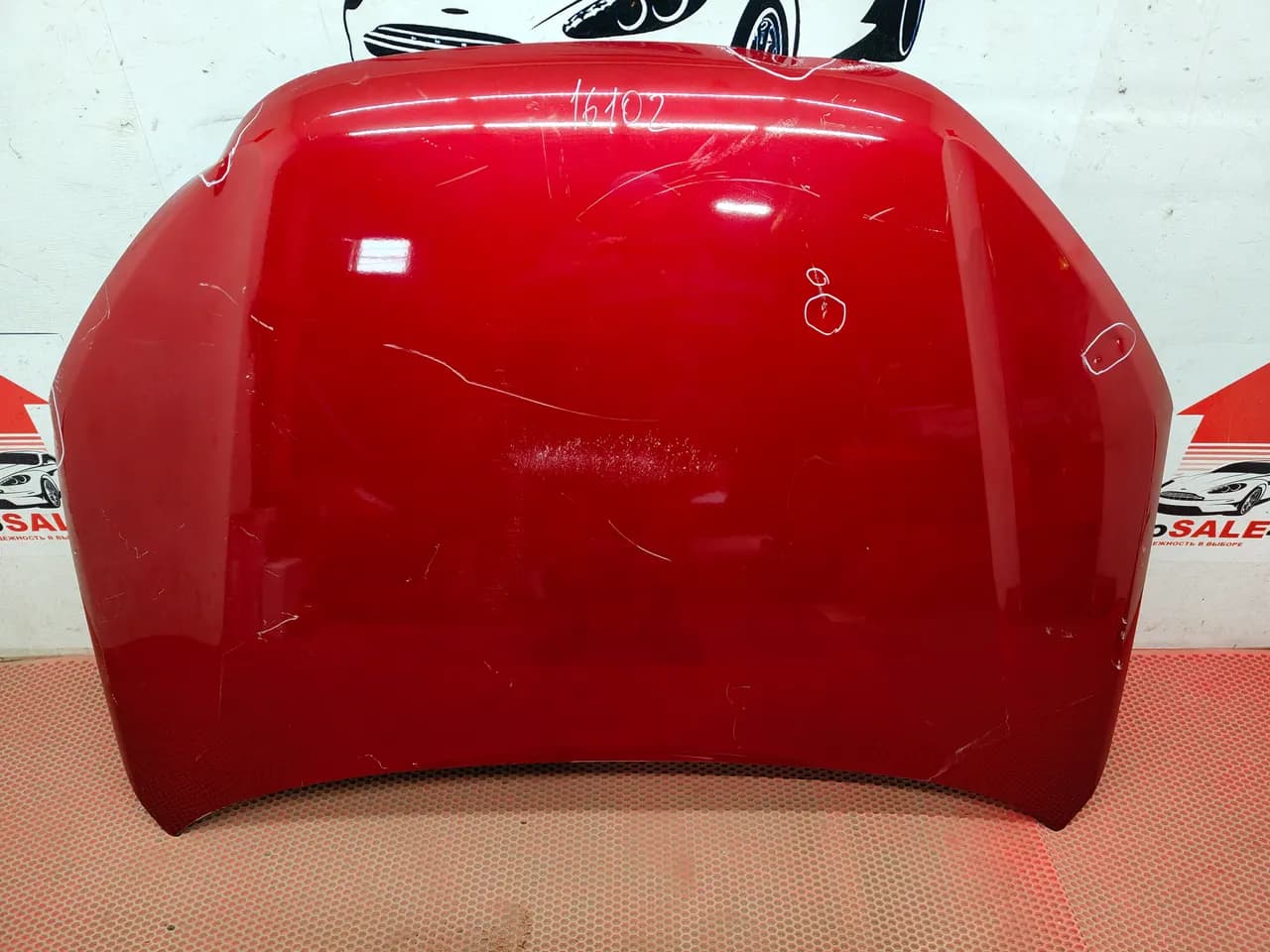 Капот Lada Granta FL