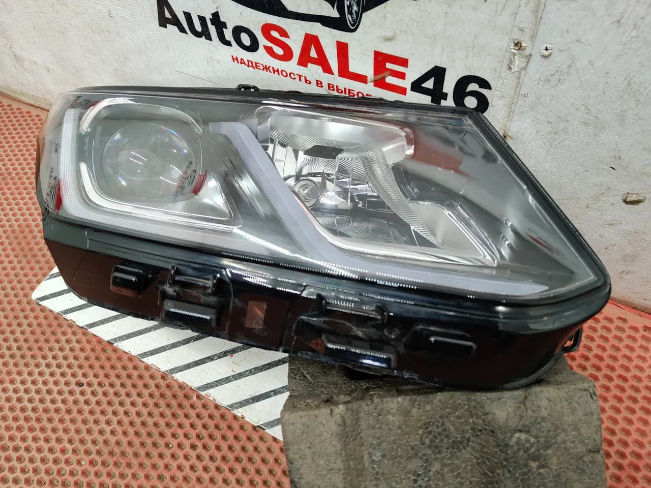 Фара передняя правая Geely Coolray I (SX11)
