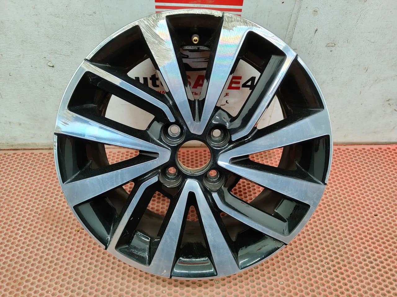 Литой диск Lada Granta FL 6×R15 4×98