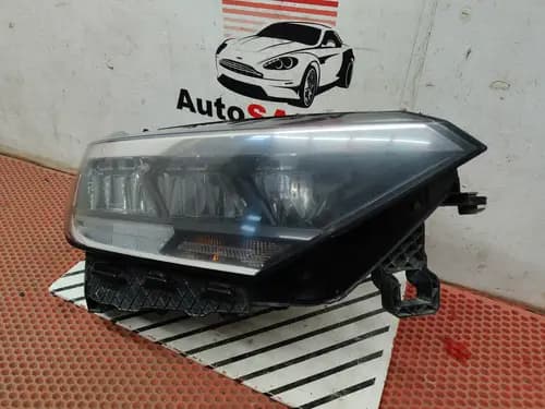 Фара правая LED Volkswagen Polo Liftback