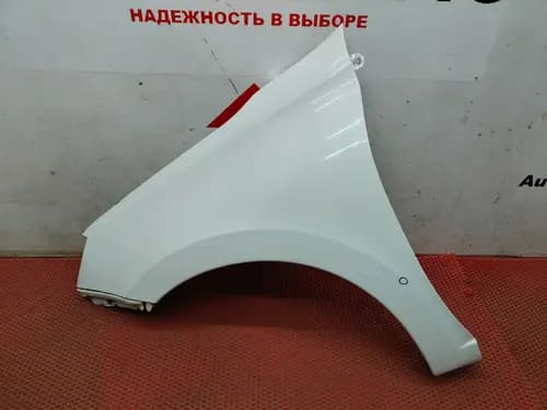 Крыло левое Lada Granta FL с отверстием
