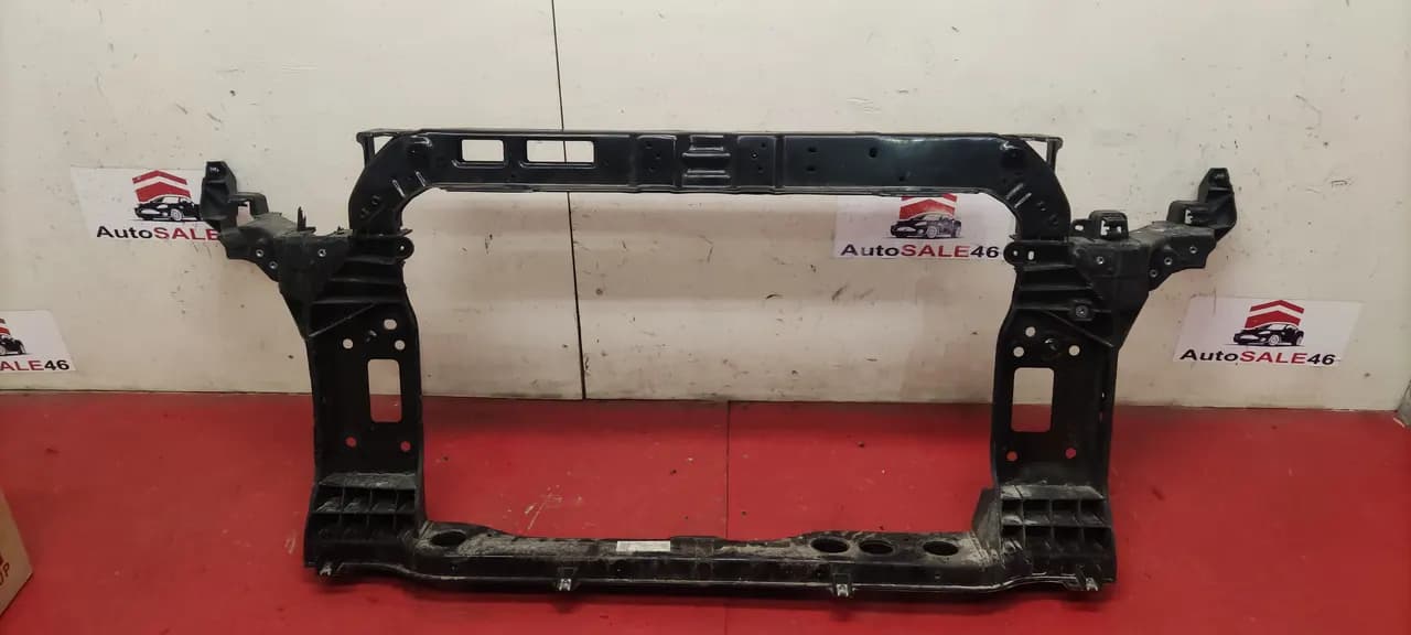 Панель передняя Hyundai Tucson 3