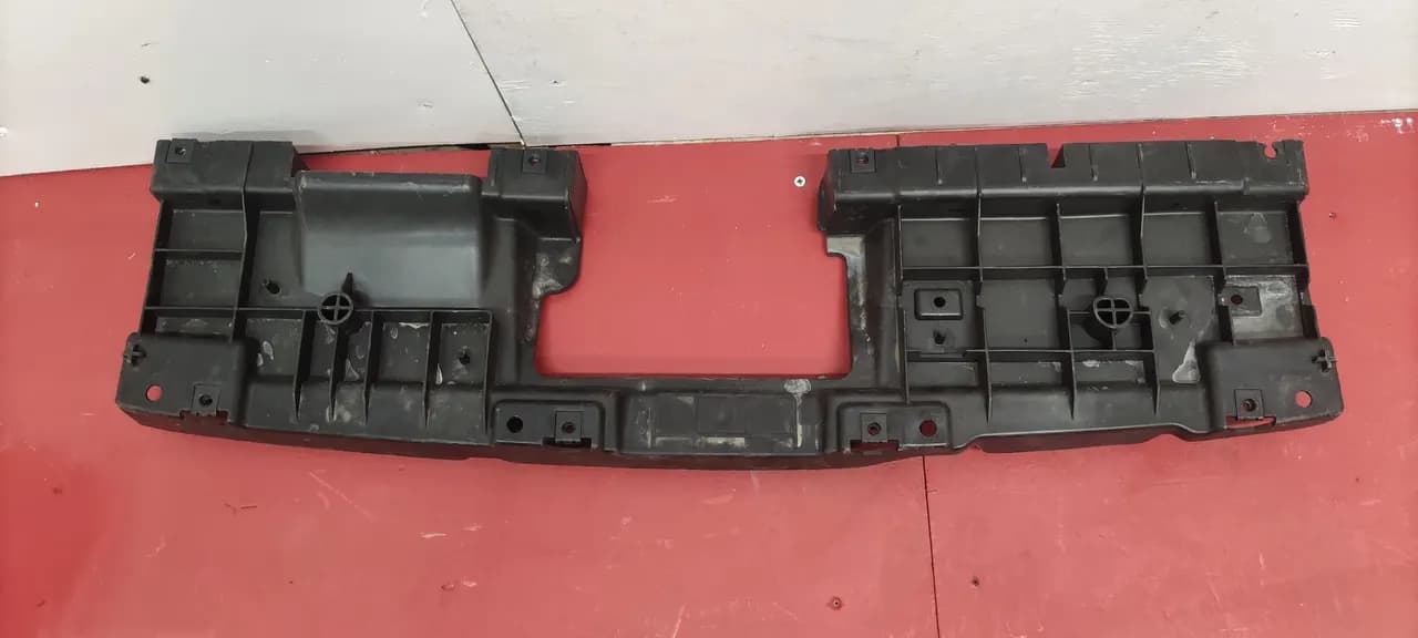 Кронштейн радиатора Haval F7