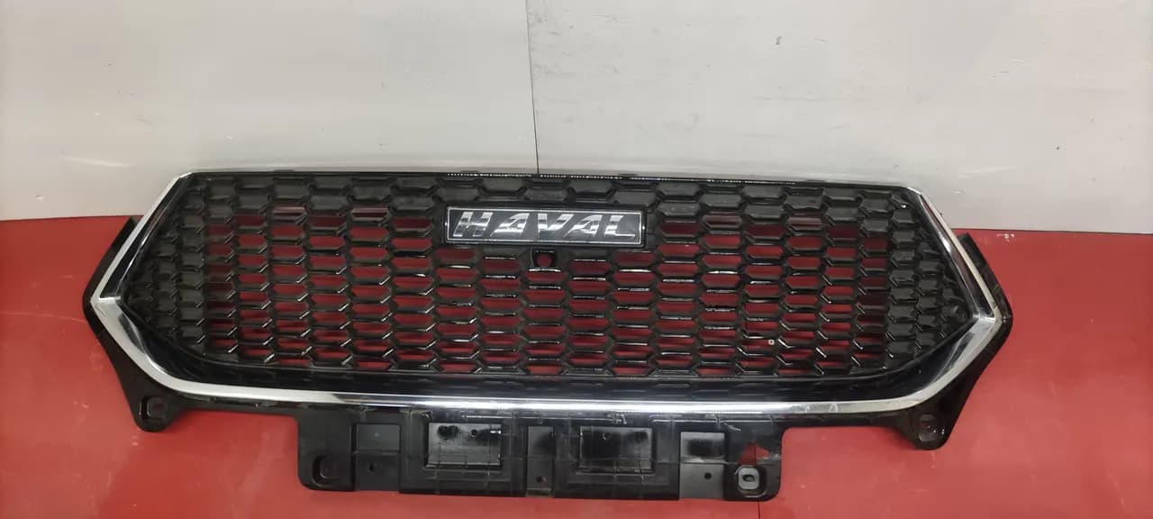 Решетка радиатора Haval F7