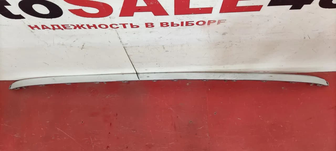 Молдинг заднего бампера Volkswagen Touareg 2