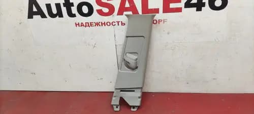 Обшивка стойки центральной правой Lexux NX