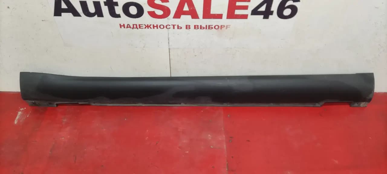 Накладка порога правого Kia Soul 2