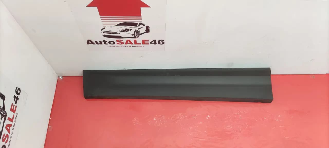 Накладка передней левой двери Skoda Kodiaq