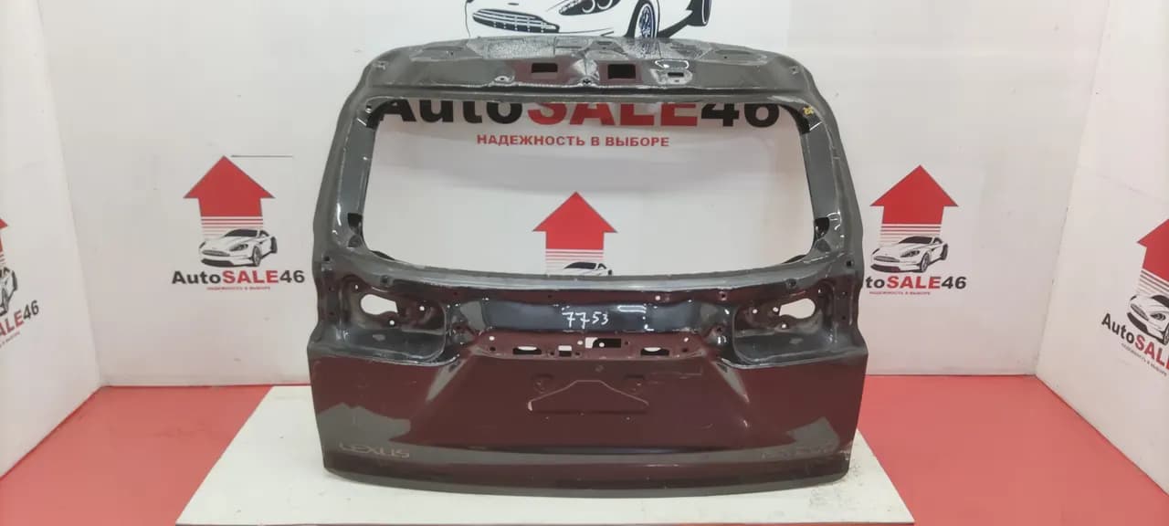 Крышка багажника Lexus NX бу с дефектом