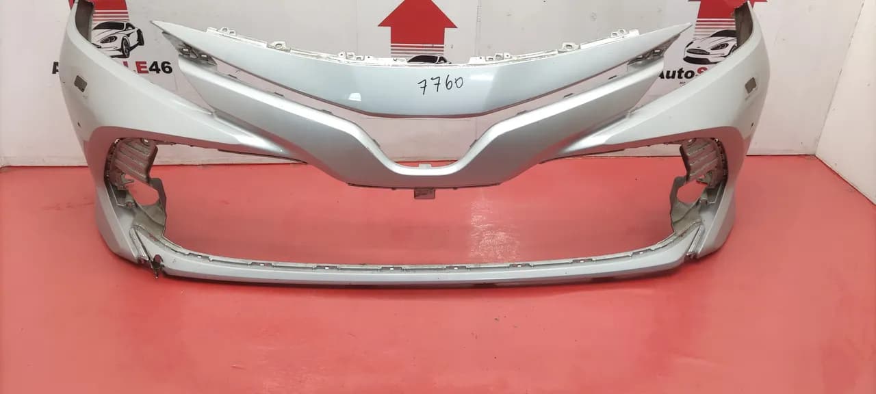 Бампер передний Toyota Camry V70