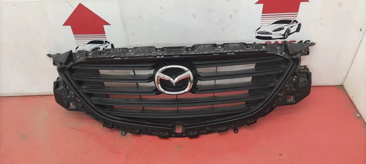 Решетка радиатора Mazda CX-9