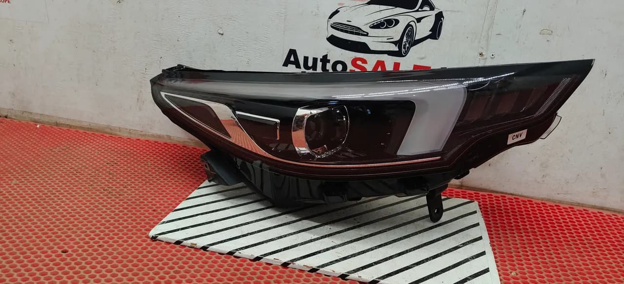 Фара правая Omoda S5 LED бу