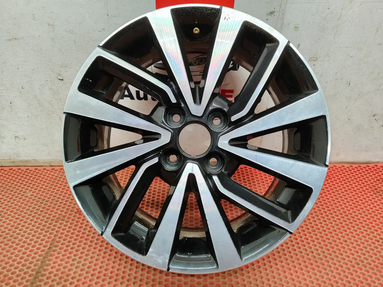Диск колесный литой Lada Granta FL R15