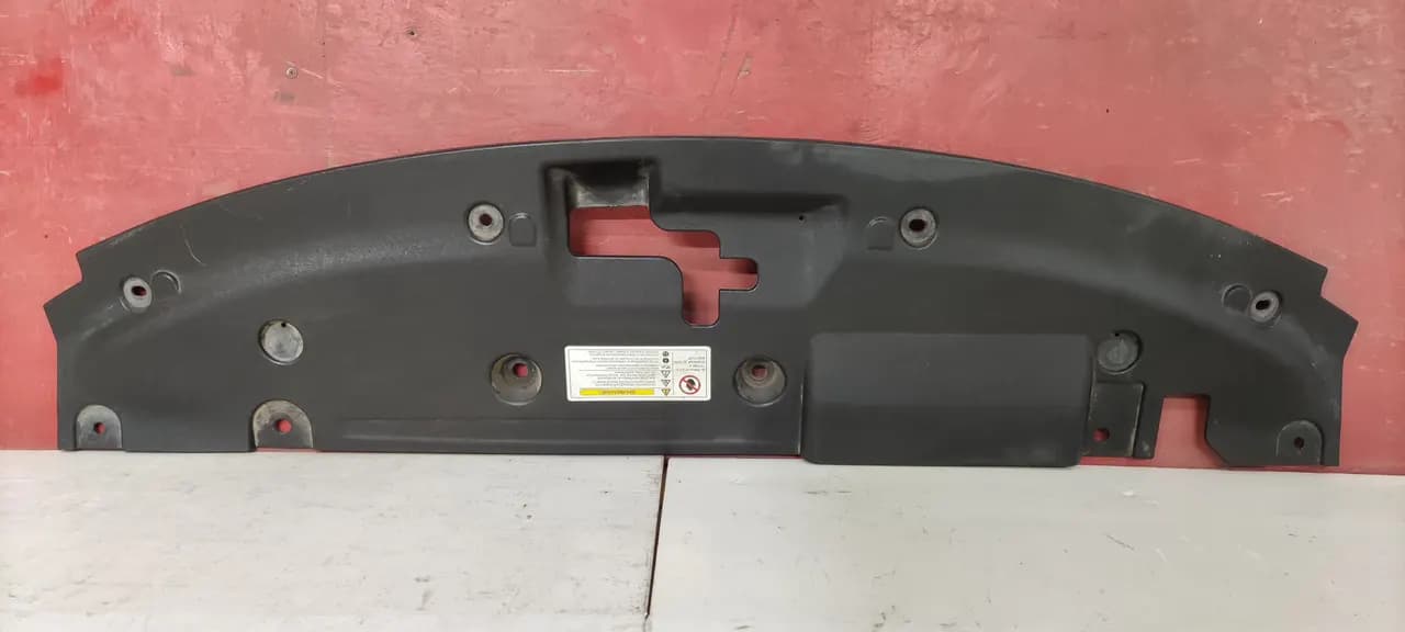 Накладка замка капота Geely Coolray